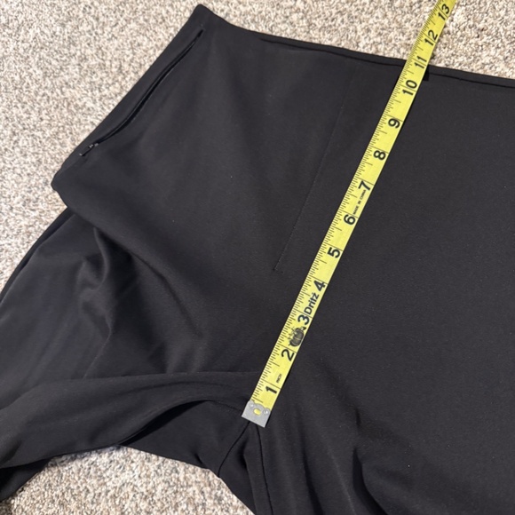 Lululemon Smooth Fit Pull-On High-Rise Pant - Black - Size 10 Cropped - Picture 6 of 8